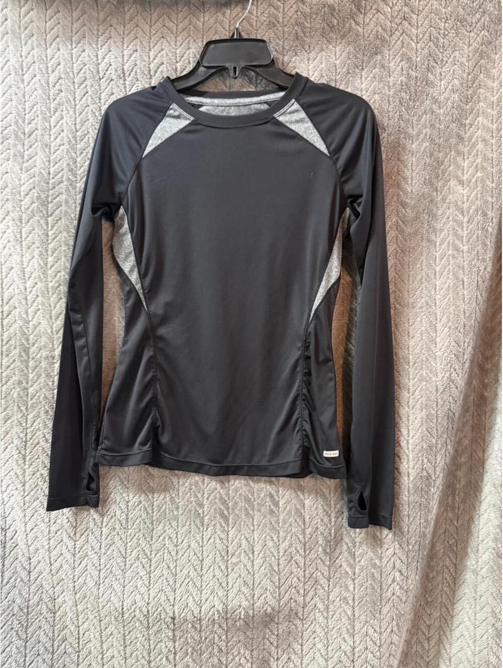 Spalding Women's Long Sleeve Athletic Shirt Size S/P Black with Gray Accents